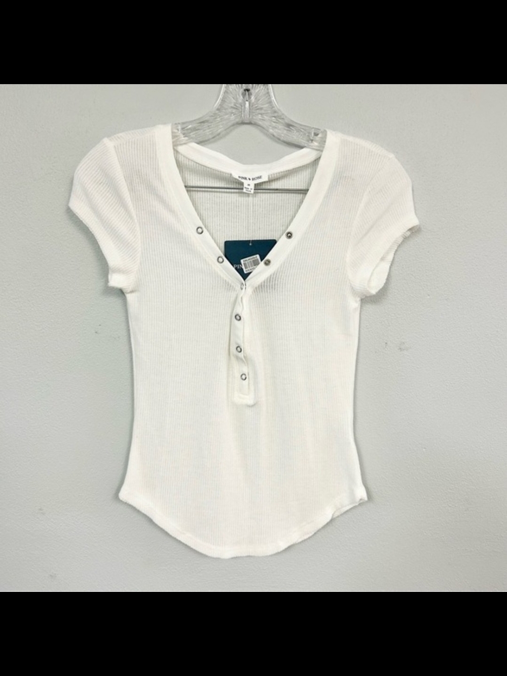 Pink Rose White Ribbed Henley Short Sleeve Top Medium But Fits Like A Small